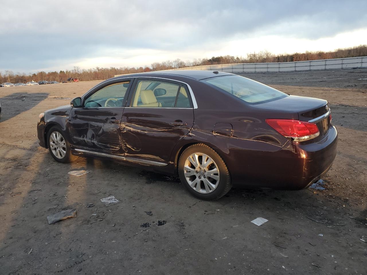 Изображение 2 2011 TOYOTA AVALON BASE 2011 с VIN 4T1BK3DB4BU377857