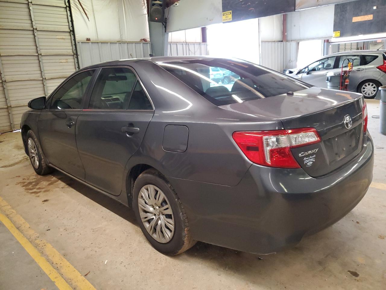Obraz 2 z 2014 TOYOTA CAMRY L 2014 z VIN 4T1BF1FK1EU391290