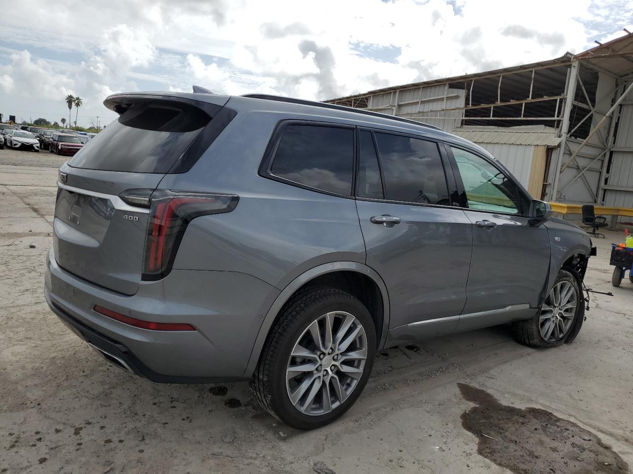 Obraz 3 z 2020 CADILLAC XT6 SPORT 2020 z VIN 1GYKPHRS8LZ129721