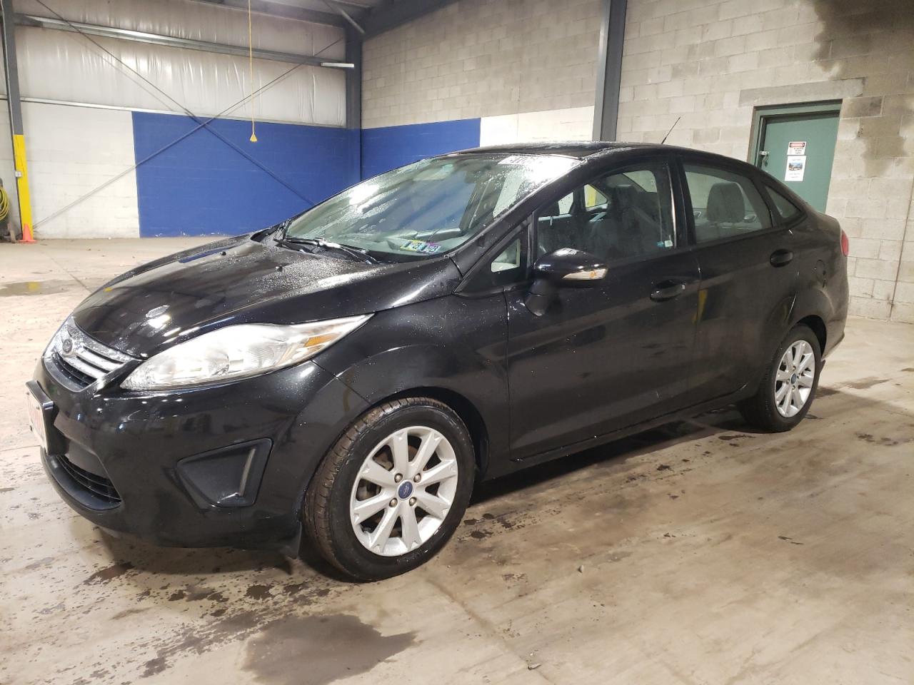 Image 1 of 2013 FORD FIESTA SE 2013 with VIN 3FADP4BJ1DM107044