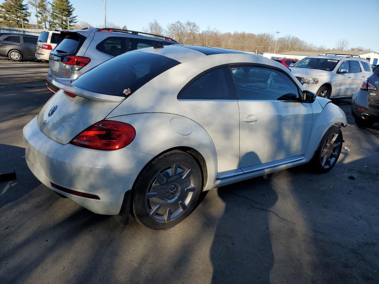 Image 3 of 2014 VOLKSWAGEN BEETLE  2014 with VIN 3VWJL7AT2EM650303