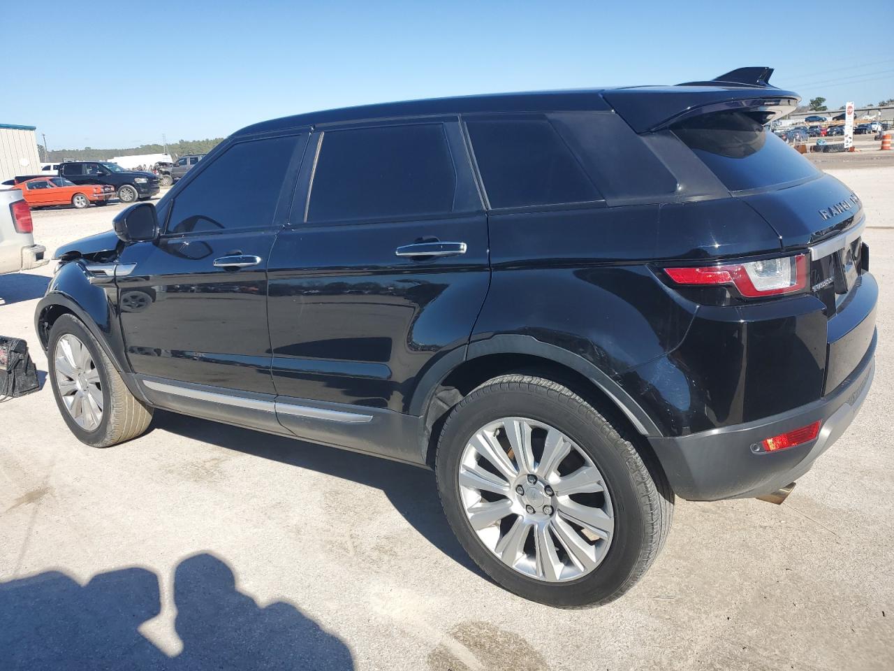Image 2 of 2017 LAND ROVER RANGE ROVER EVOQUE HSE 2017 with VIN SALVR2BG9HH194907