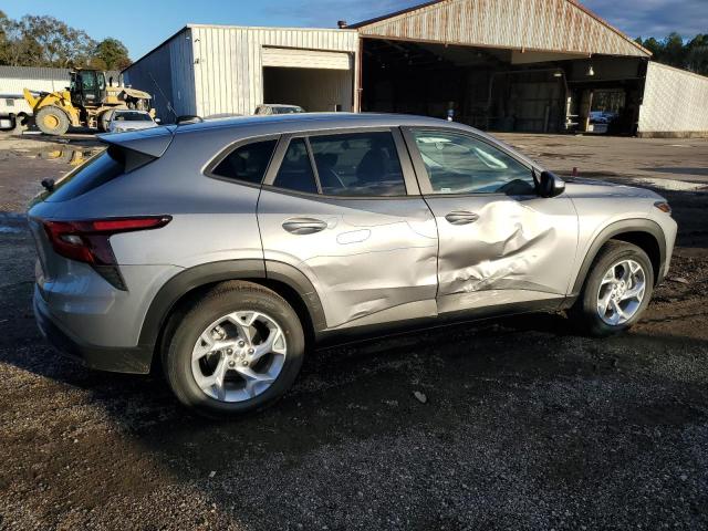 Obraz 3 z 2024 CHEVROLET TRAX LS 2024 z VIN KL77LFE25RC140041