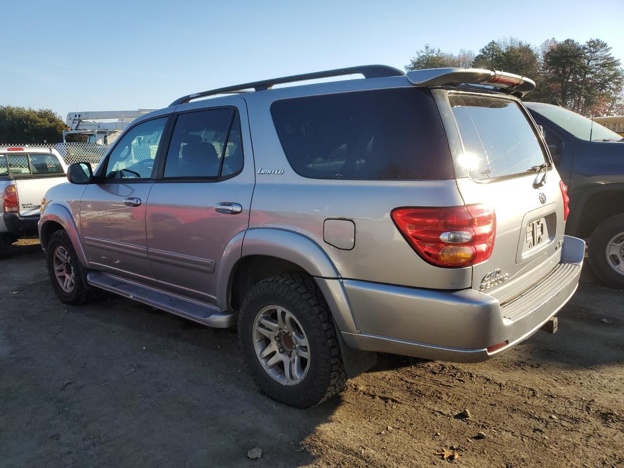 Изображение 2 2003 TOYOTA SEQUOIA LIMITED 2003 с VIN 5TDBT48A83S143638