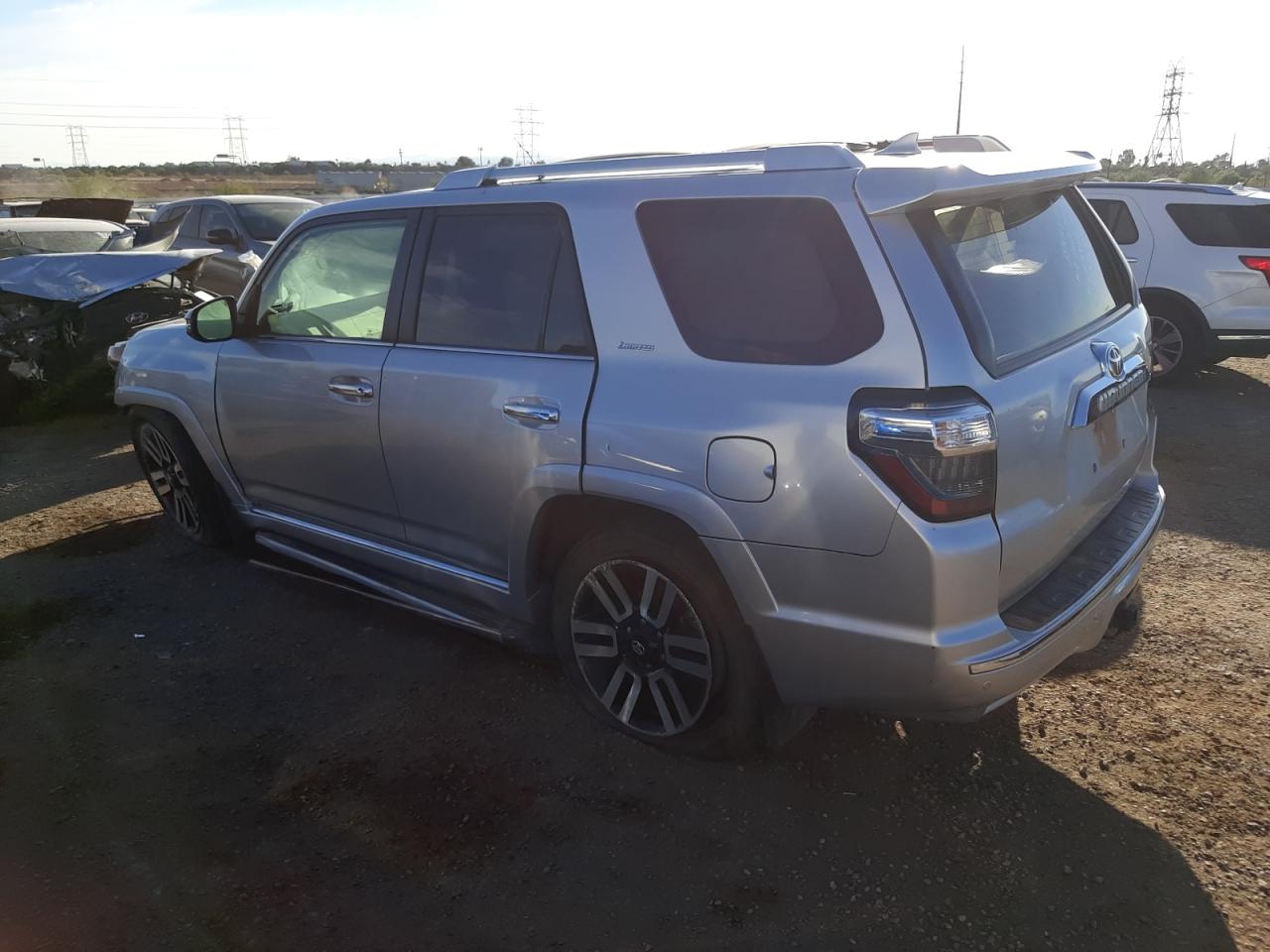 Image 2 of 2014 TOYOTA 4RUNNER SR5 2014 with VIN JTEBU5JRXE5169987
