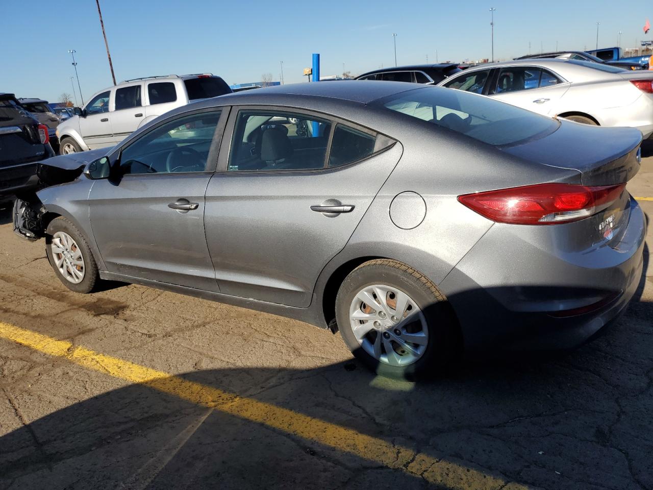 Изображение 2 2018 HYUNDAI ELANTRA SE 2018 с VIN KMHD74LF6JU590957