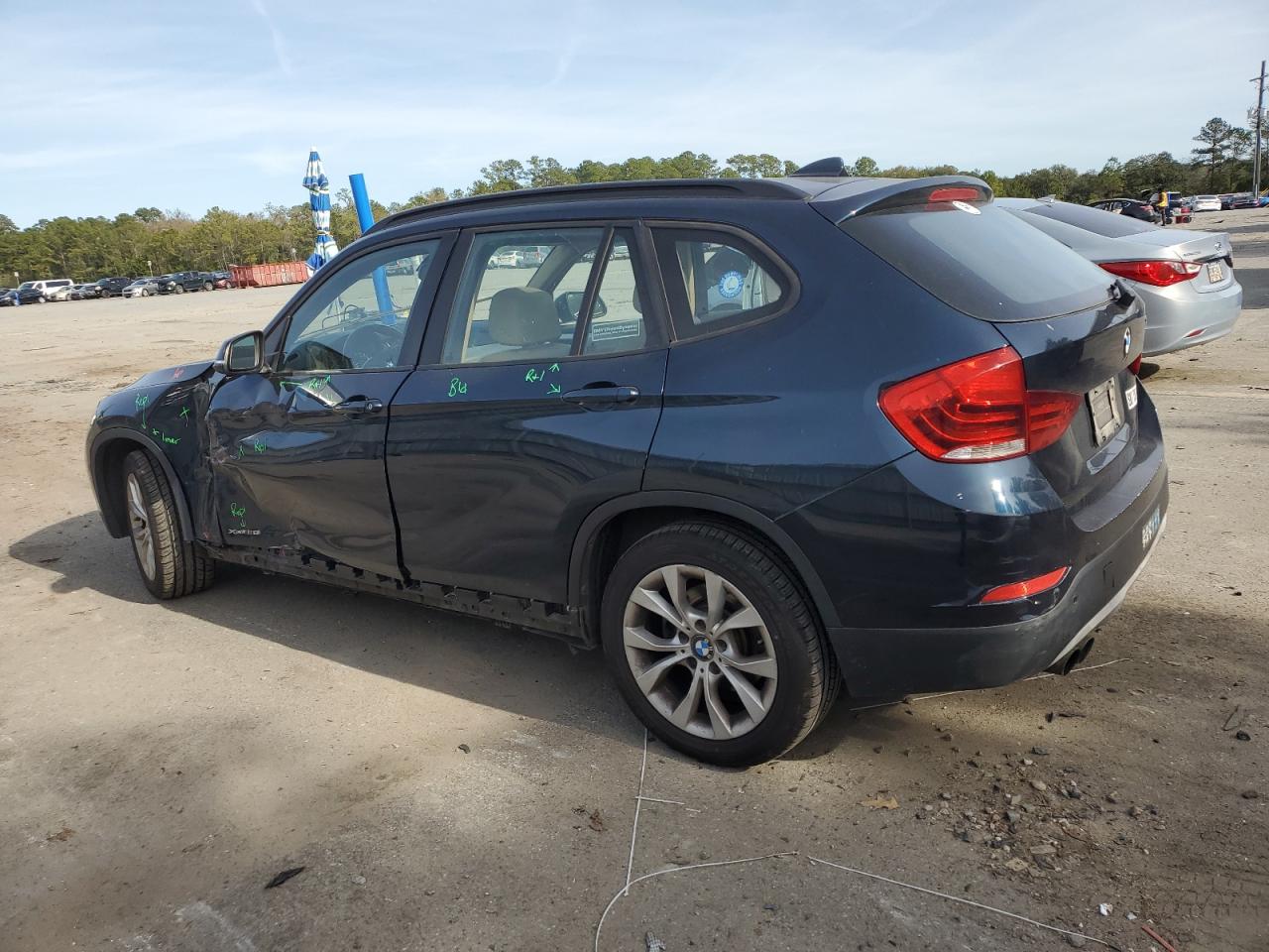 Изображение 2 2013 BMW X1 XDRIVE28I 2013 с VIN WBAVL1C51DVR87448