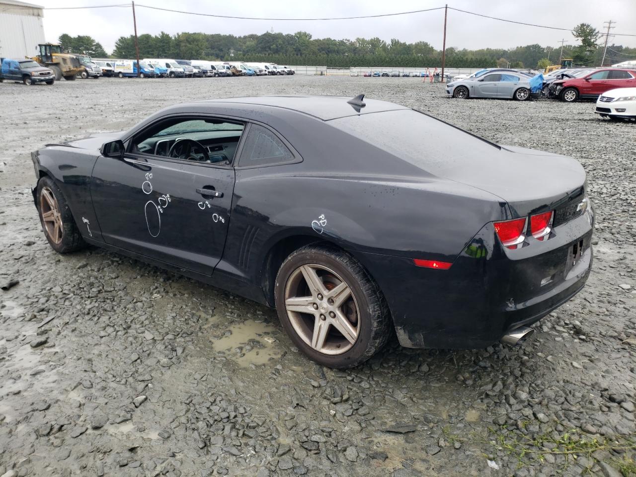 Image 2 of 2011 CHEVROLET CAMARO LT 2011 with VIN 2G1FB1ED5B9146286