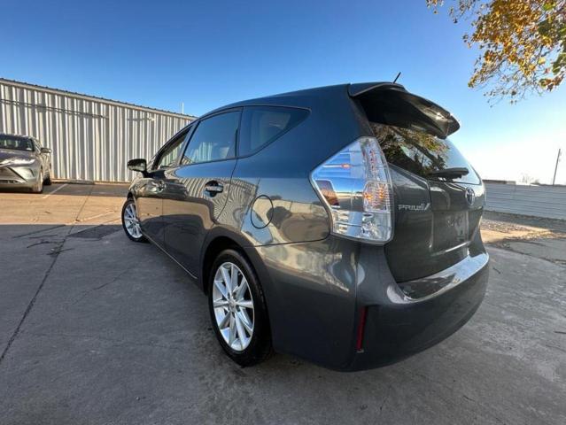 Image 3 of 2013 TOYOTA PRIUS V  2013 with VIN JTDZN3EU2D3203370