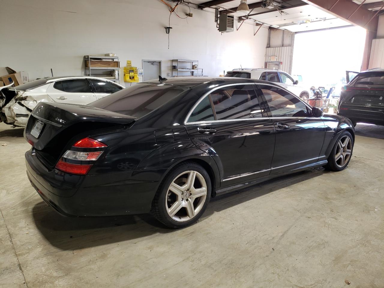 Image 3 of 2008 MERCEDES-BENZ S 550 4MATIC 2008 with VIN WDDNG86X48A213582