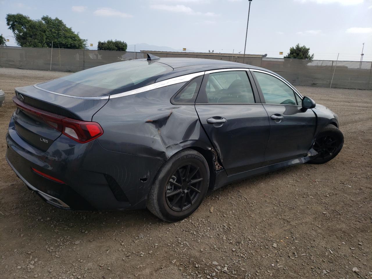 Image 3 of 2021 KIA K5 LXS 2021 with VIN 5XXG14J27MG079318