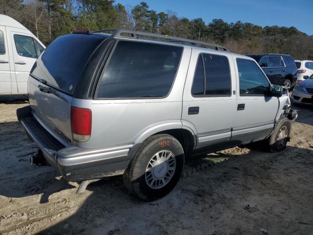 Image 3 of 1996 GMC JIMMY  1996 with VIN 1GKDT13W1T2517433