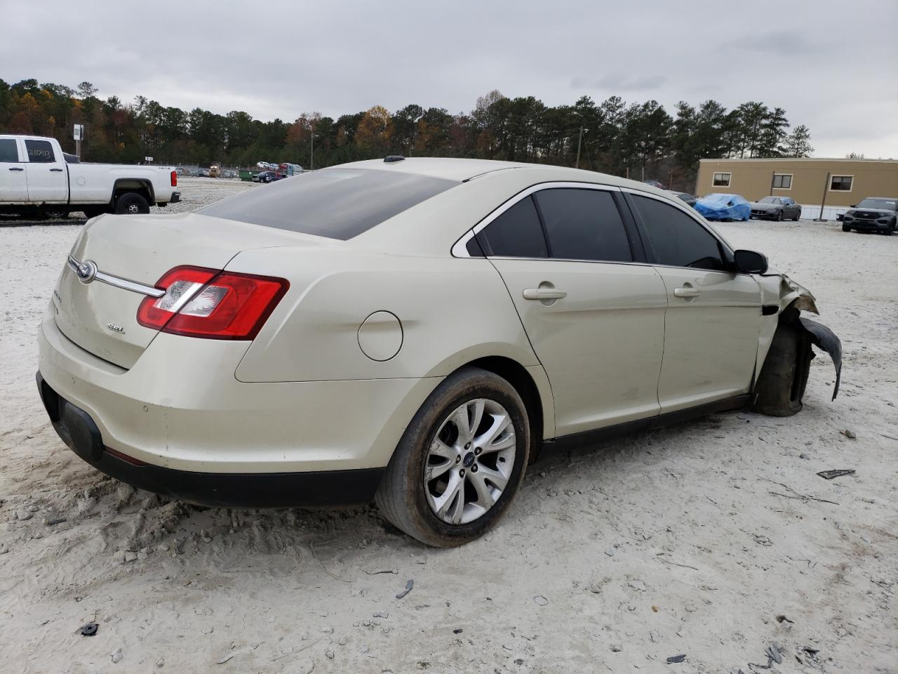 Image 3 of 2011 FORD TAURUS SEL 2011 with VIN 1FAHP2EWXBG119620
