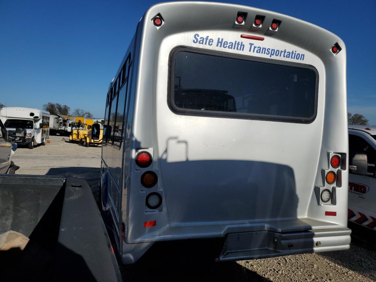 Image 2 of 2009 CHEVROLET EXPRESS G3500  2009 with VIN 1GBJG31K291152004