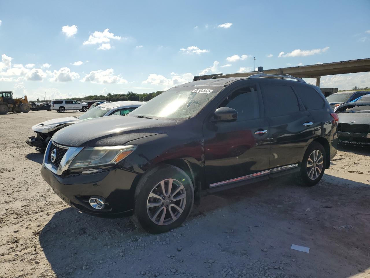 Image 1 of 2014 NISSAN PATHFINDER S 2014 with VIN 5N1AR2MM1EC637242