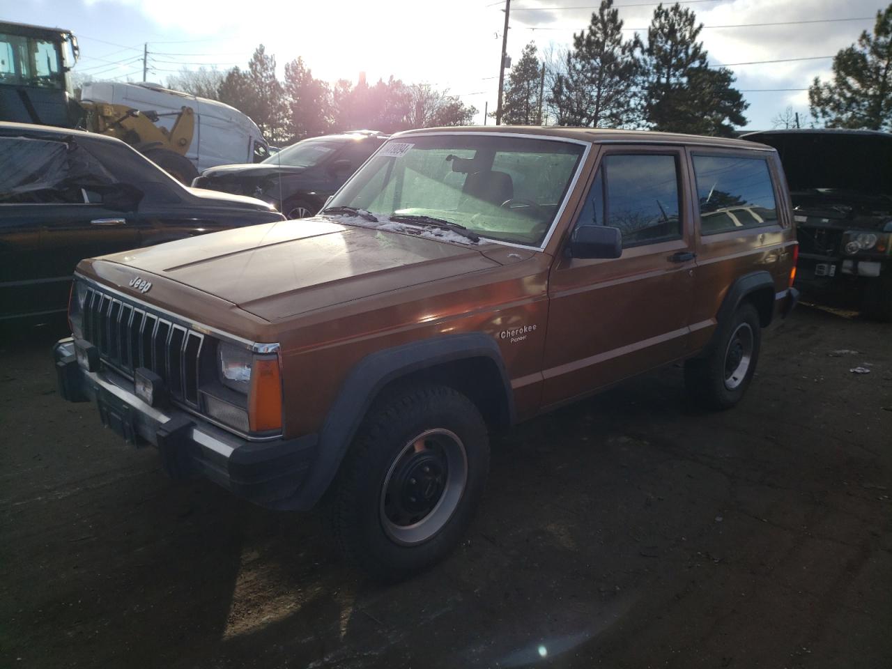 Изображение 1 1985 JEEP CHEROKEE PIONEER 1985 с VIN 1JCUB7727FT085632