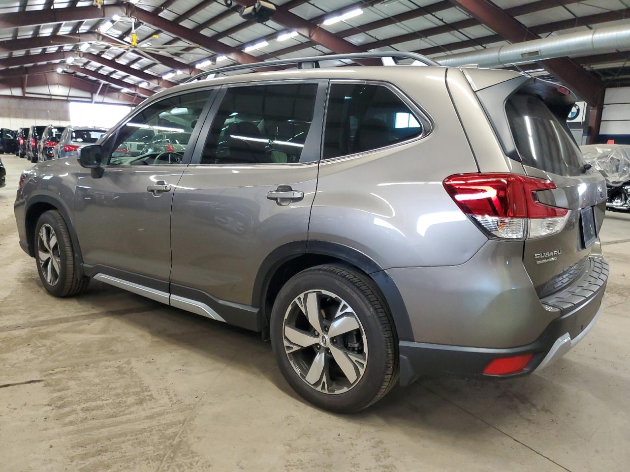 Obraz 2 z 2021 SUBARU FORESTER TOURING 2021 z VIN JF2SKAXC6MH525369
