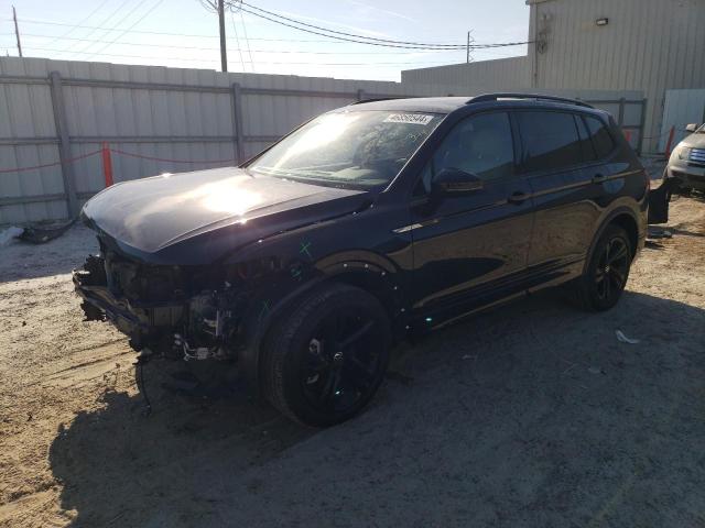 Image 1 of 2024 VOLKSWAGEN TIGUAN SE R-LINE BLACK 2024 with VIN 3VVCB7AX2RM010858