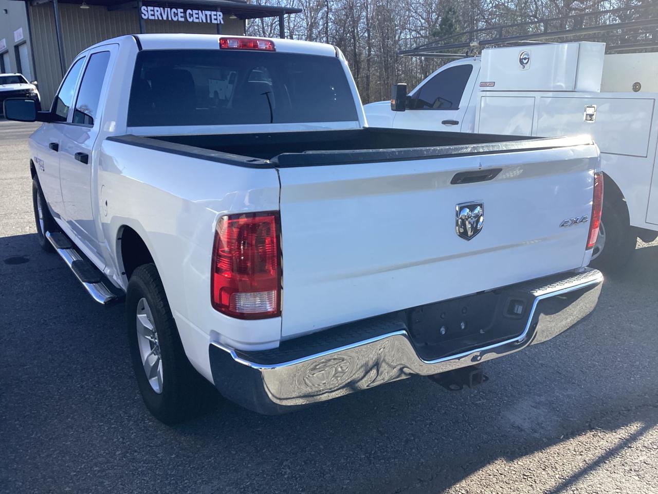 Image 3 of 2016 RAM 1500 ST 2016 with VIN 3C6RR7KTXGG183904