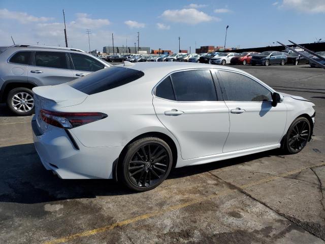 Obraz 3 z 2022 TOYOTA CAMRY XSE 2022 z VIN 4T1K61AK7NU013403