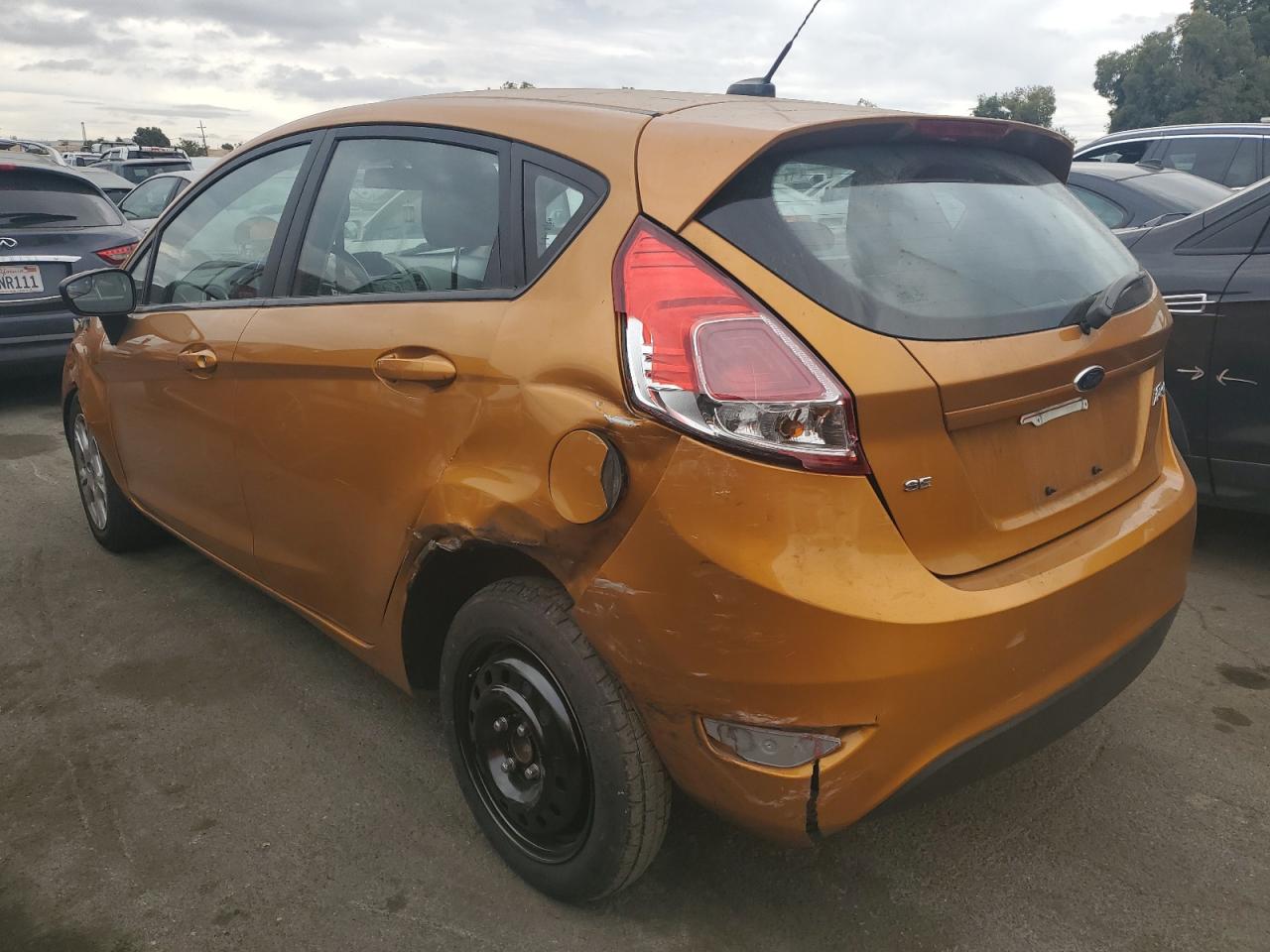 Image 2 of 2016 FORD FIESTA SE 2016 with VIN 3FADP4EJ9GM111777