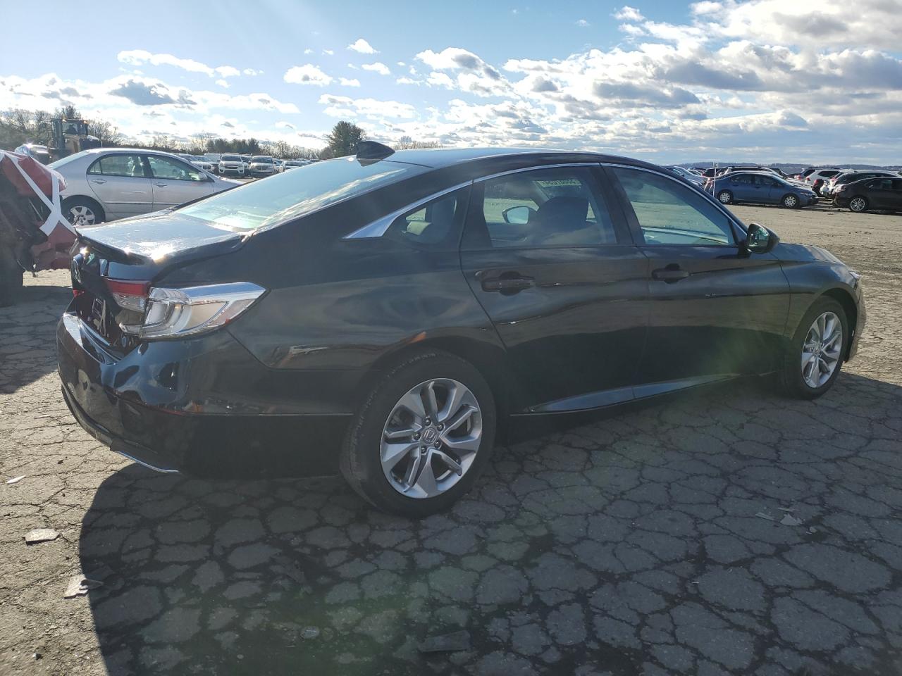 Obraz 3 z 2019 HONDA ACCORD LX 2019 z VIN 1HGCV1F16KA094999