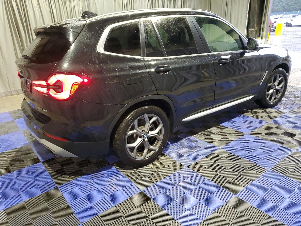 Изображение 3 2023 BMW X3 XDRIVE30I 2023 с VIN 5UX53DP02P9R23417