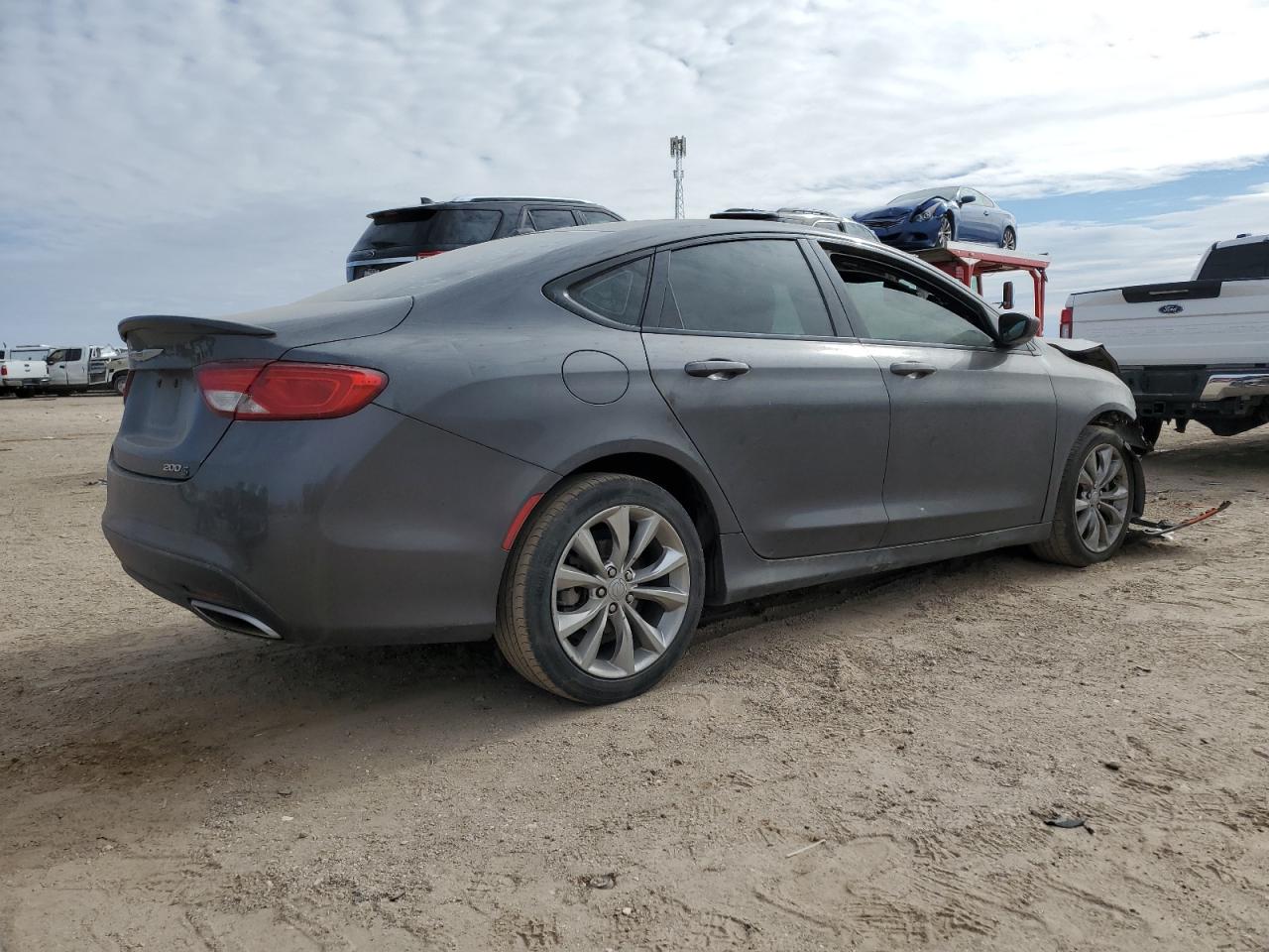 Image 3 of 2015 CHRYSLER 200 S 2015 with VIN 1C3CCCBB0FN522132