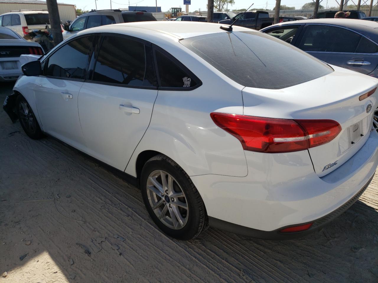 Image 2 of 2017 FORD FOCUS SE 2017 with VIN 1FADP3F22HL300016