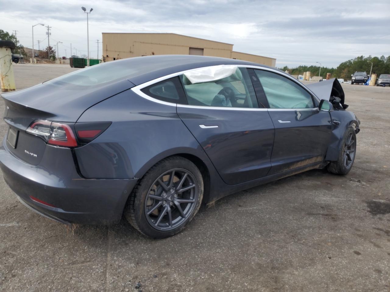 Изображение 3 2019 TESLA MODEL 3  2019 с VIN 5YJ3E1EB0KF481290
