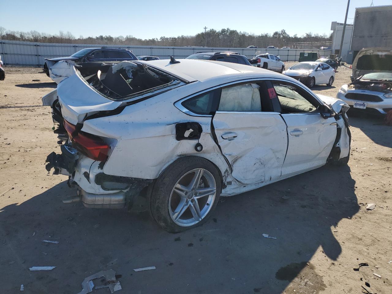 Obraz 3 z 2021 AUDI A5 PREMIUM 45 2021 z VIN WAUDACF58MA021064