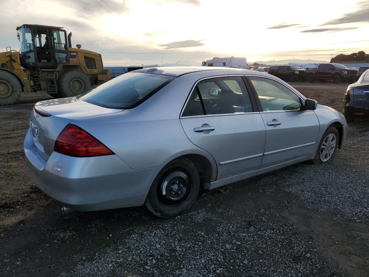 Image 3 of 2006 HONDA ACCORD EX 2006 with VIN 1HGCM56786A117591