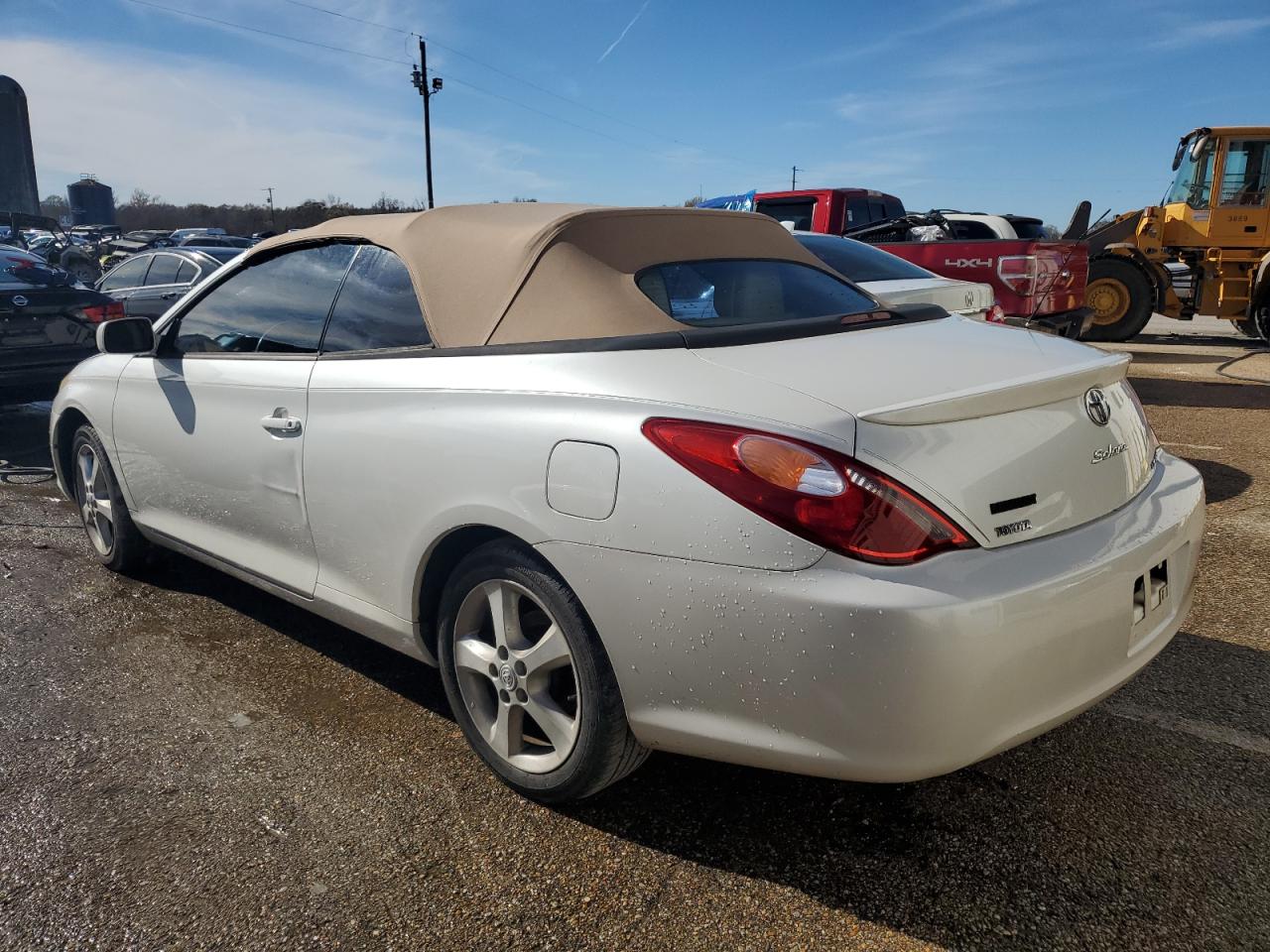 Image 2 of 2005 TOYOTA CAMRY SOLARA SE 2005 with VIN 4T1FA38PX5U050636