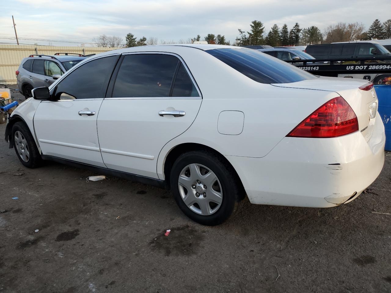 Изображение 2 2007 HONDA ACCORD LX 2007 с VIN 1HGCM564X7A054579