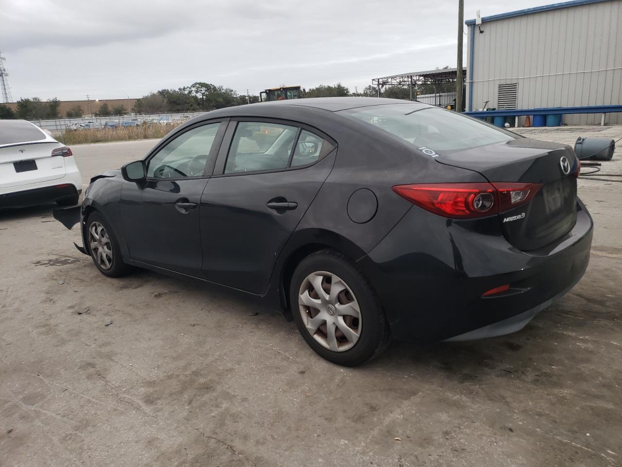 Изображение 2 2015 MAZDA 3 SPORT 2015 с VIN 3MZBM1U72FM159745