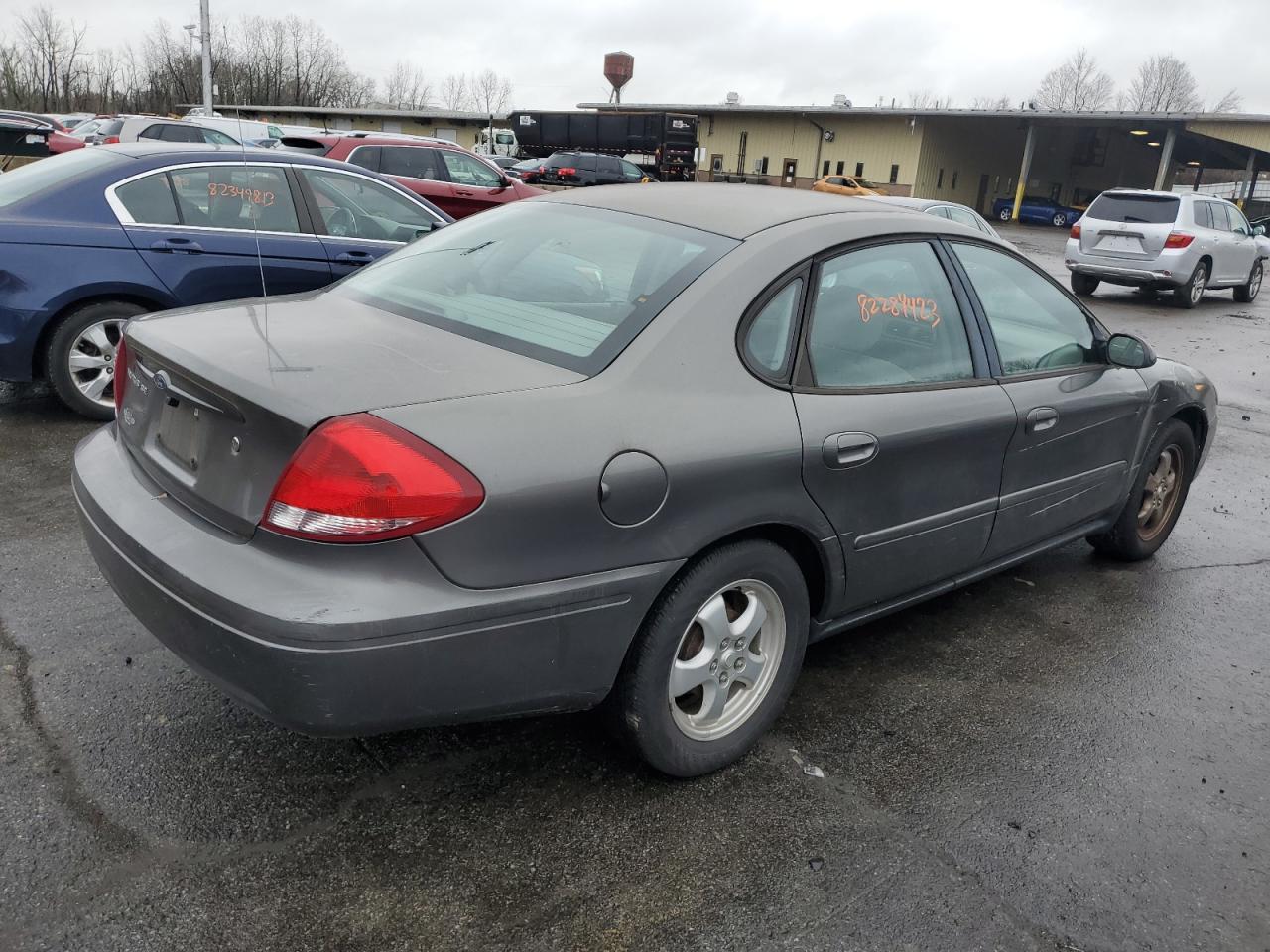 Obraz 3 z 2004 FORD TAURUS SE 2004 z VIN 1FAFP532X4G152578
