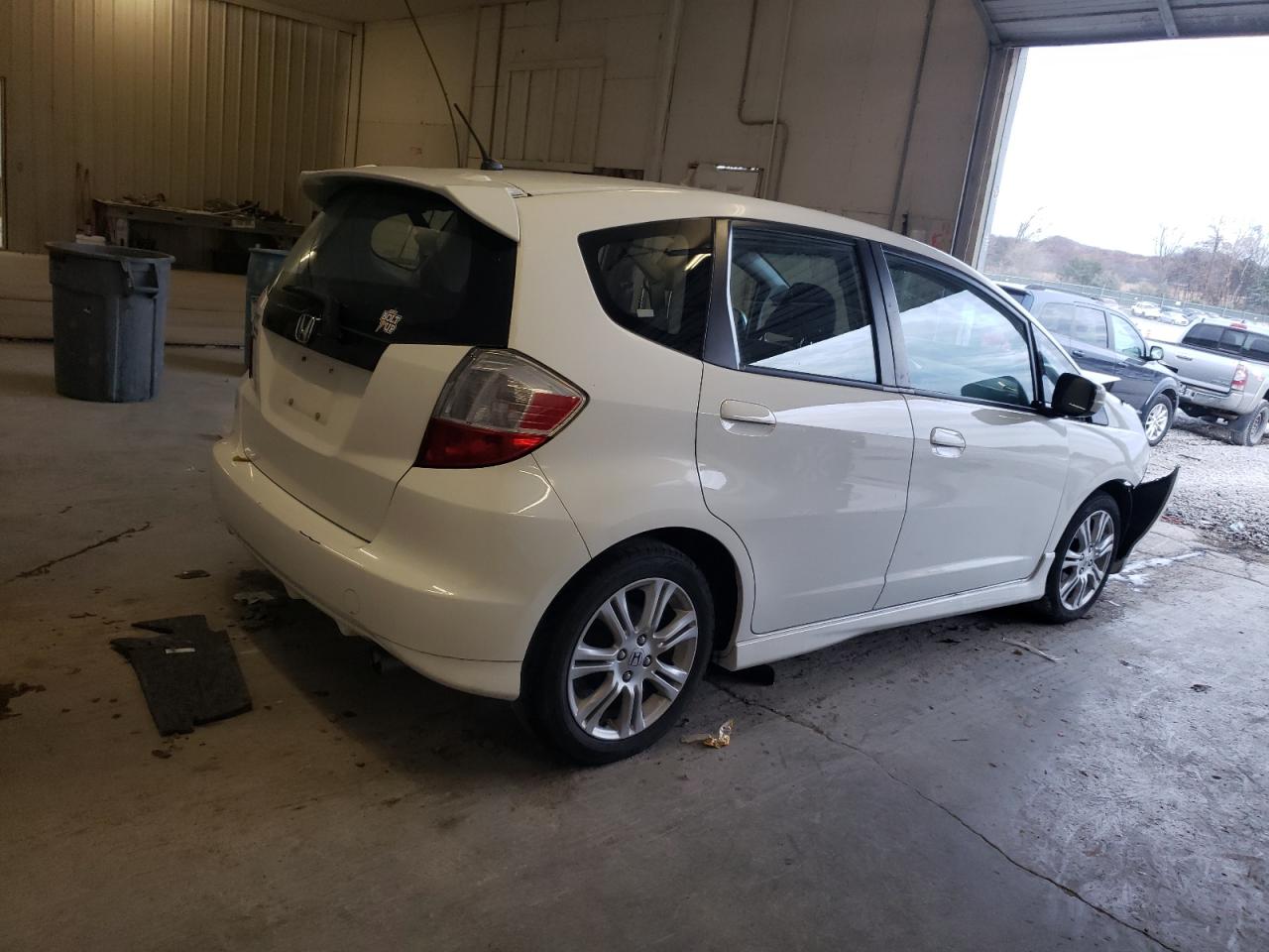 Изображение 3 2010 HONDA FIT SPORT 2010 с VIN JHMGE8H4XAS019326