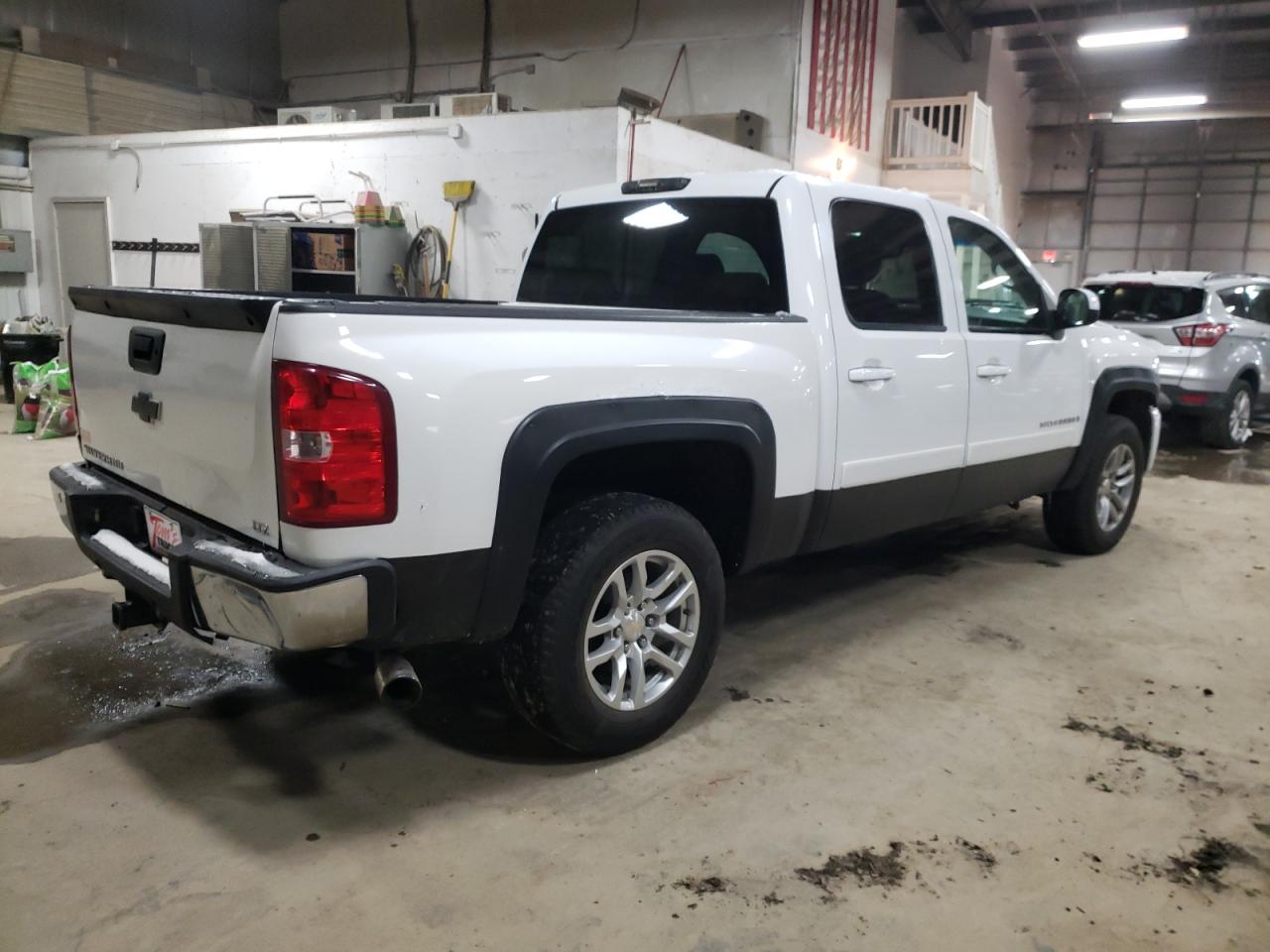 Изображение 3 2007 CHEVROLET SILVERADO K1500 CREW CAB 2007 с VIN 3GCEK13M57G535447