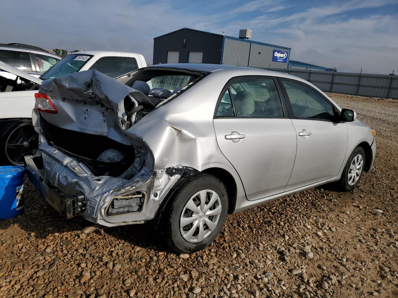 Image 3 of 2011 TOYOTA COROLLA BASE 2011 with VIN 2T1BU4EE2BC587450