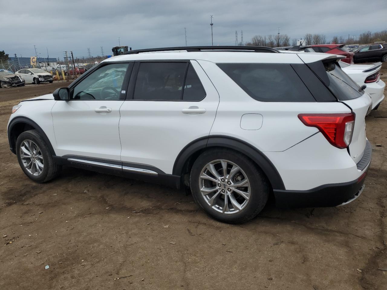 Image 2 of 2021 FORD EXPLORER XLT 2021 with VIN 1FMSK8DH7MGA70184