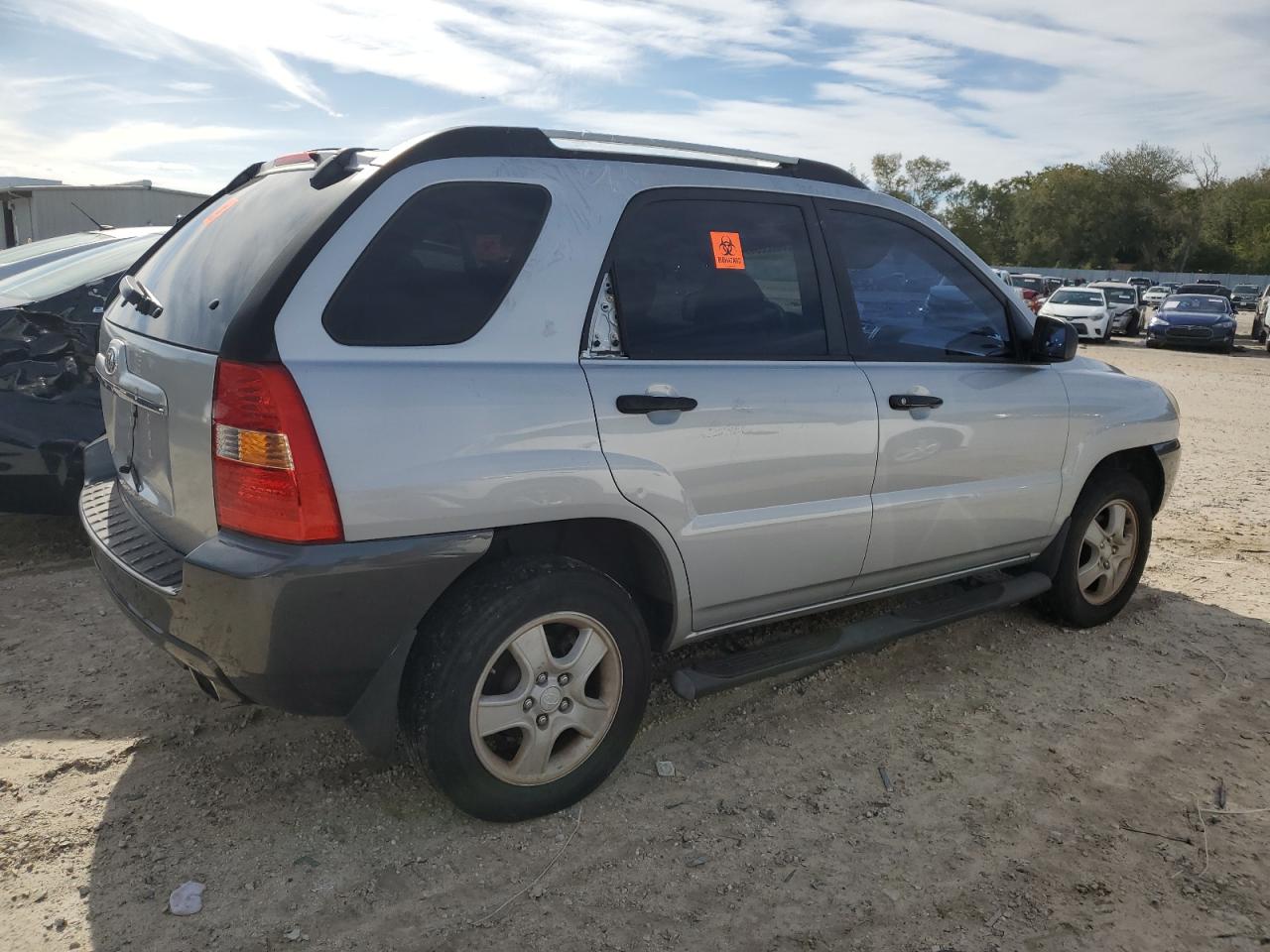 Image 3 of 2008 KIA SPORTAGE LX 2008 with VIN KNDJF724887485227