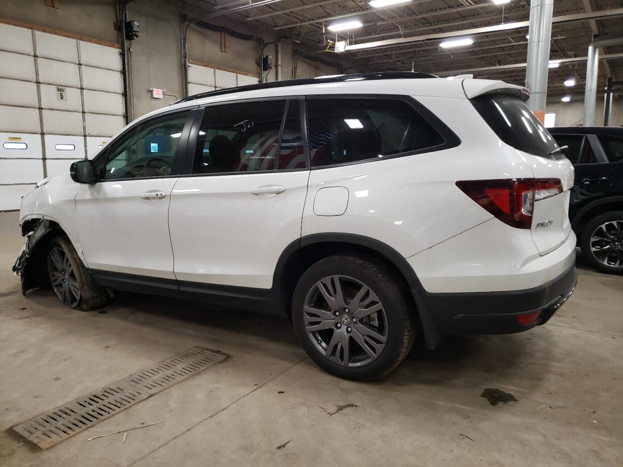 Изображение 2 2022 HONDA PILOT SPORT 2022 с VIN 5FNYF6H39NB103994