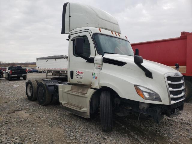 Image 1 of 2019 FREIGHTLINER CASCADIA 126  2019 with VIN 1FUJHLDR6KLKX4076
