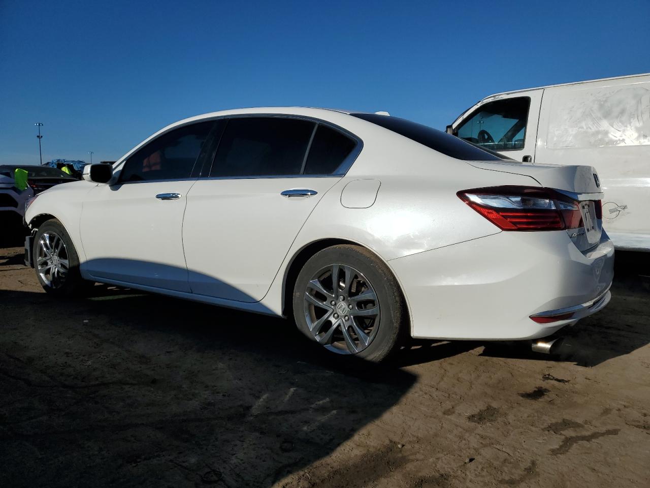 Obraz 2 z 2016 HONDA ACCORD EXL 2016 z VIN 1HGCR3F89GA018309