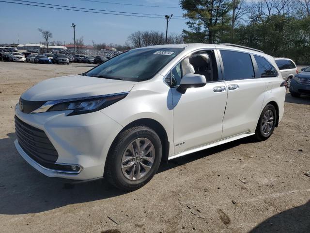 Obraz 1 z 2021 TOYOTA SIENNA XLE 2021 z VIN 5TDJRKEC4MS022904