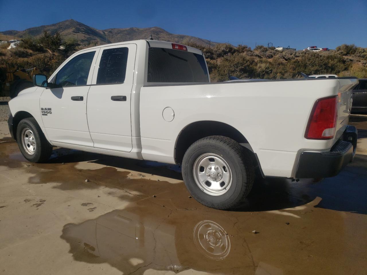 Obraz 2 z 2022 RAM 1500 CLASSIC TRADESMAN 2022 z VIN 1C6RR6FG9NS170462