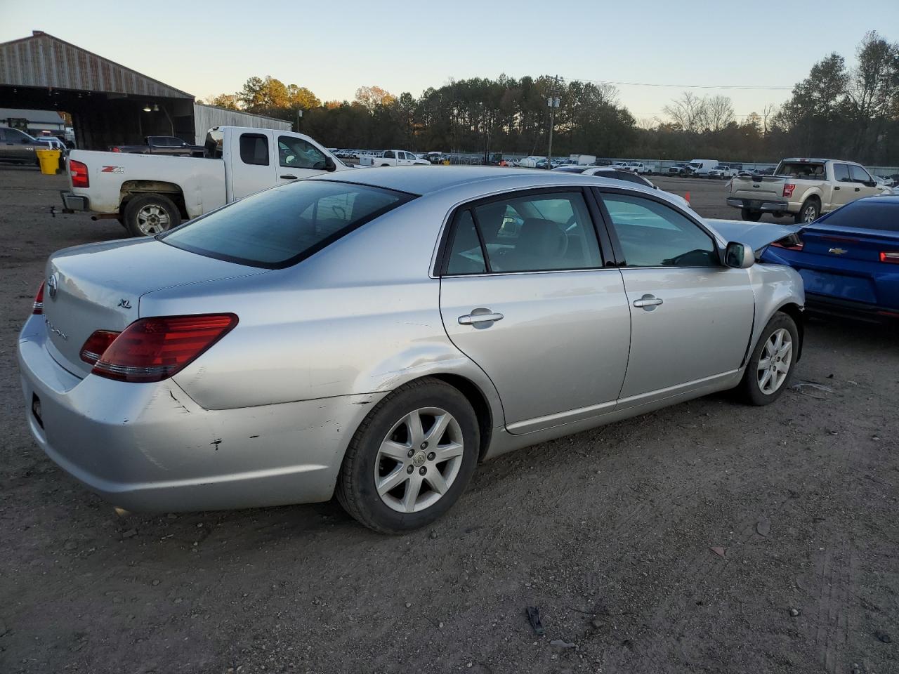 Image 3 of 2008 TOYOTA AVALON XL 2008 with VIN 4T1BK36BX8U285383