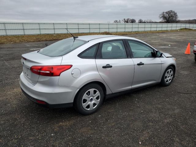 Image 3 of 2016 FORD FOCUS S 2016 with VIN 1FADP3E25GL304481