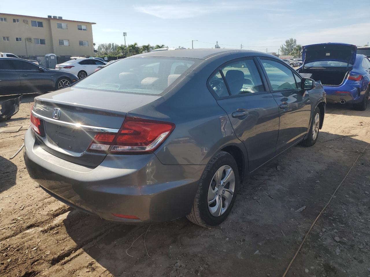 Image 3 of 2013 HONDA CIVIC LX 2013 with VIN 19XFB2F58DE082866