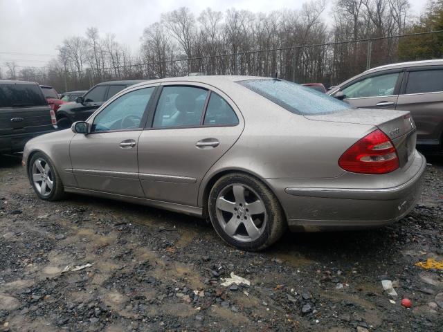 Obraz 2 z 2004 MERCEDES-BENZ E 500 2004 z VIN WDBUF70J54A606135